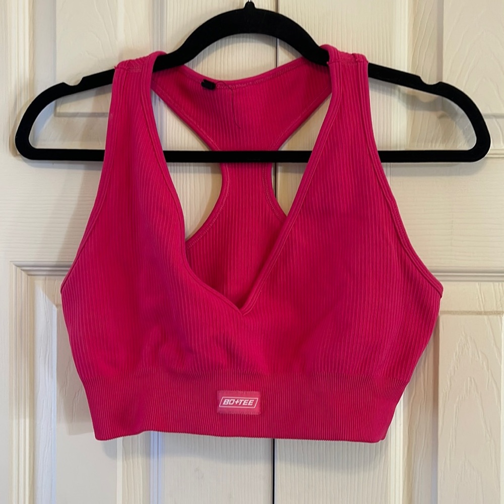 Ribbed sports bra